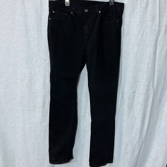 Levi 514 Black Jeans - Picture 2 of 9